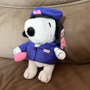 Mail Carrier Snoopy